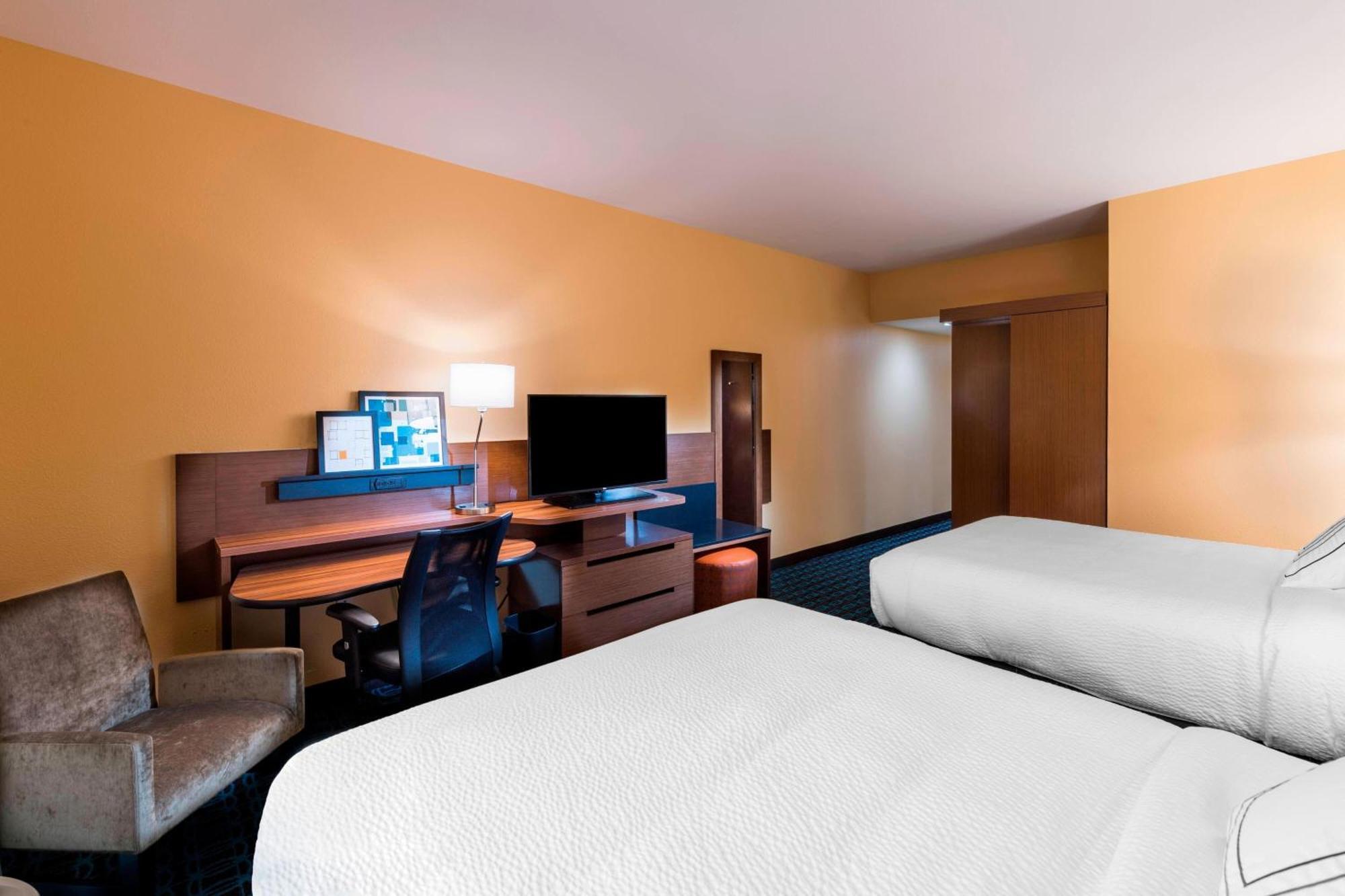 Fairfield Inn & Suites By Marriott Dallas וואקסהאצ'י מראה חיצוני תמונה