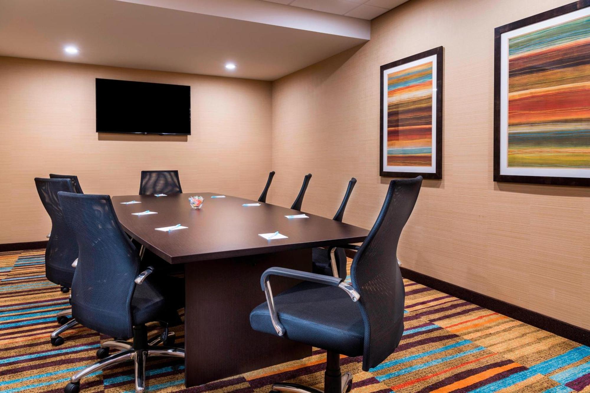 Fairfield Inn & Suites By Marriott Dallas וואקסהאצ'י מראה חיצוני תמונה