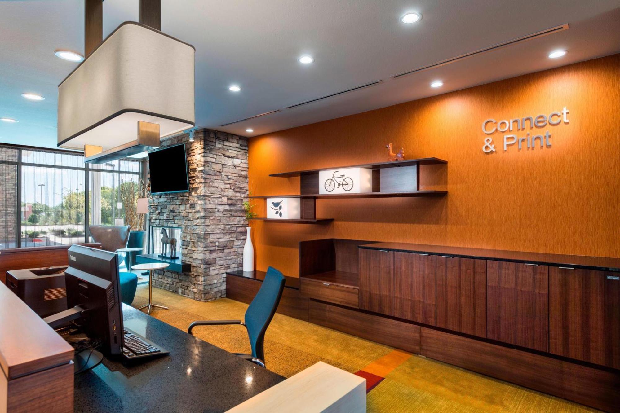Fairfield Inn & Suites By Marriott Dallas וואקסהאצ'י מראה חיצוני תמונה