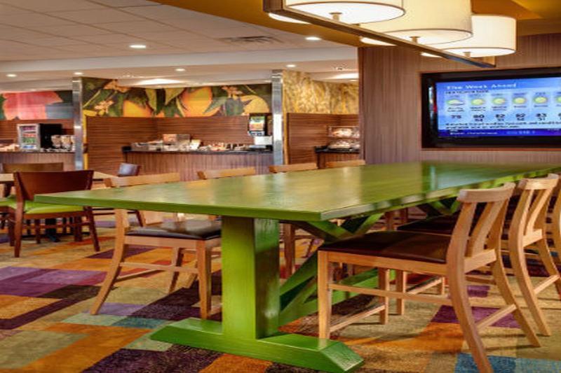 Fairfield Inn & Suites By Marriott Dallas וואקסהאצ'י מראה חיצוני תמונה